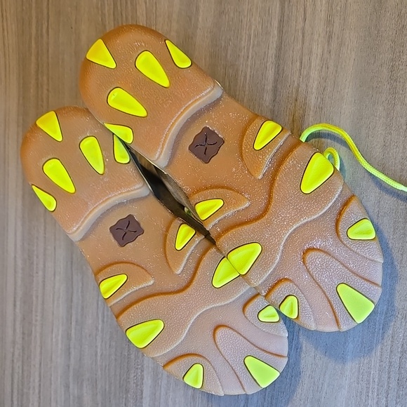 Twisted X Driving Moc - Brown/Yellow - Picture 4 of 7